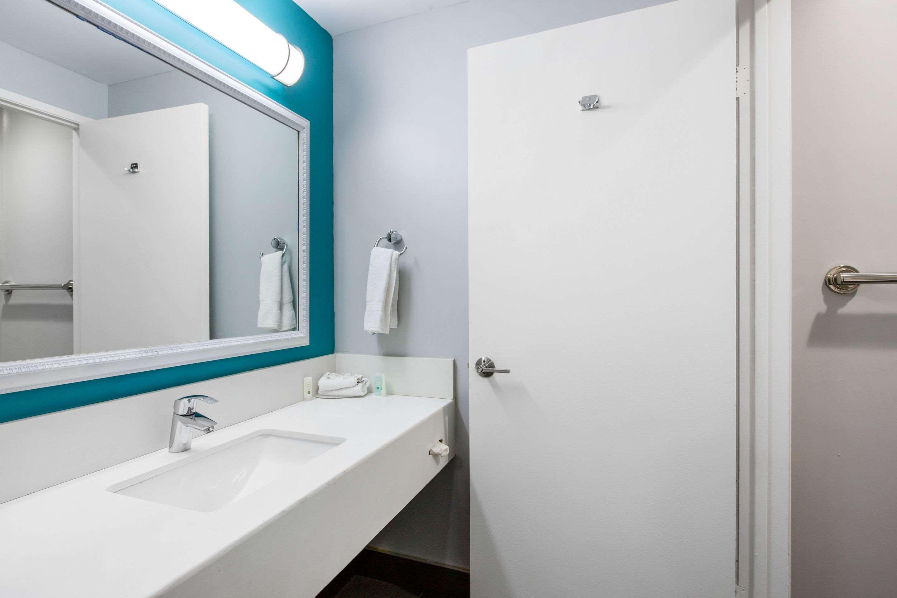 Inn Quality Near Hollywood Walk Of Fame Los Angeles